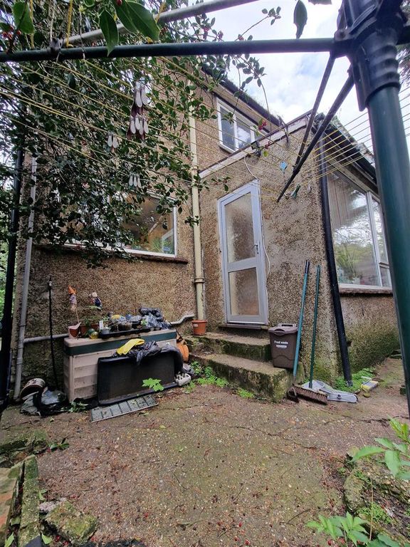 3 bed semidetached house for sale in Watford Way, Hendon, London NW4