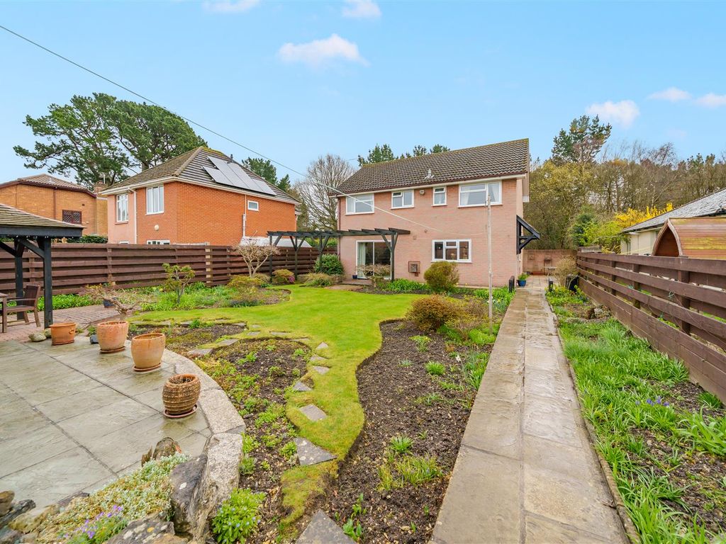4 bed detached house for sale in Ivor Road, Corfe Mullen, Wimborne BH21