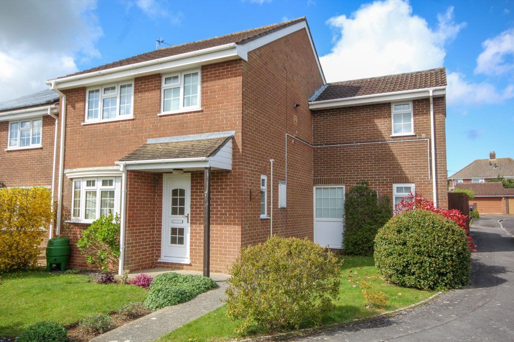 3 bed detached house for sale in Coniston Gardens, Yeovil, Somerset