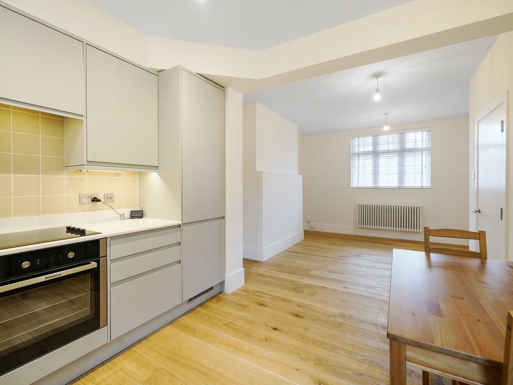 2 bed flat to rent in Wooler Street, London SE17, £2,000 pcm Zoopla