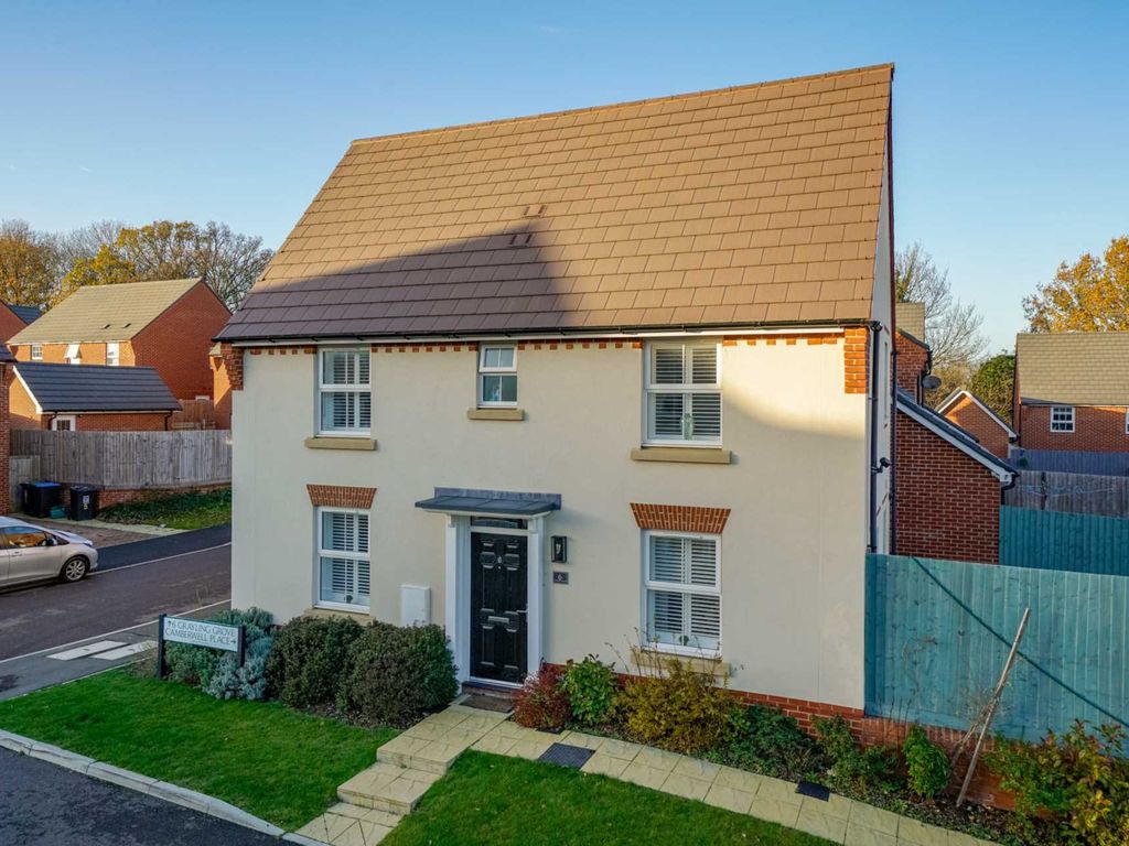 3 bed detached house to rent in Grayling Grove, Hemel Hempstead