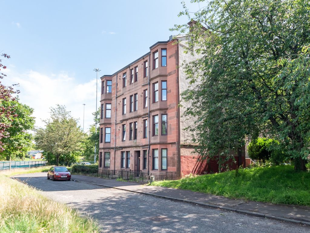 2 bed flat to rent in Balshagray Crescent, Thornwood, Glasgow G14, £