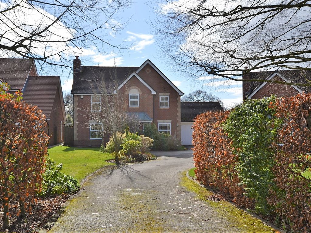 4 bed detached house for sale in Needham Drive, Holmes Chapel, Crewe