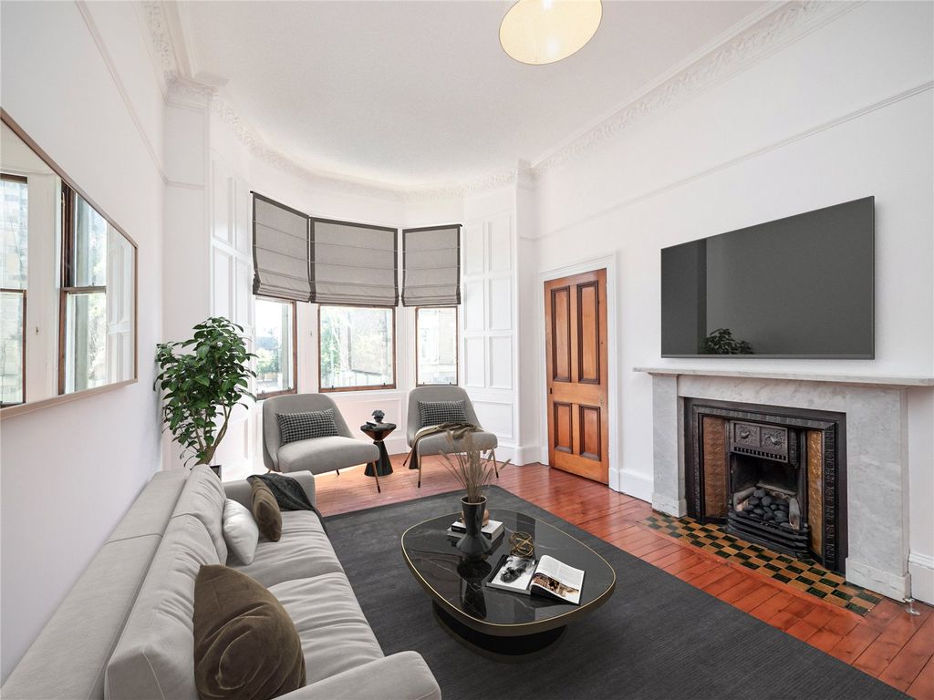 17/1 Perth Street Edinburgh EH3  