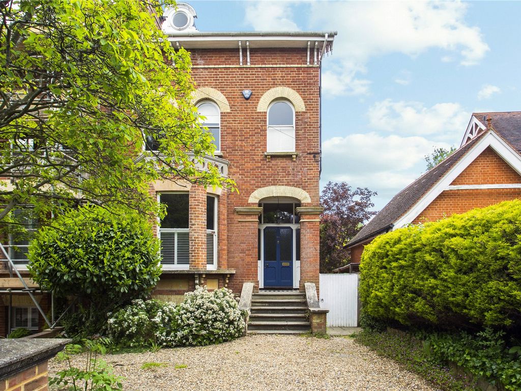 5 bed semidetached house for sale in Dry Hill Park Road, Tonbridge