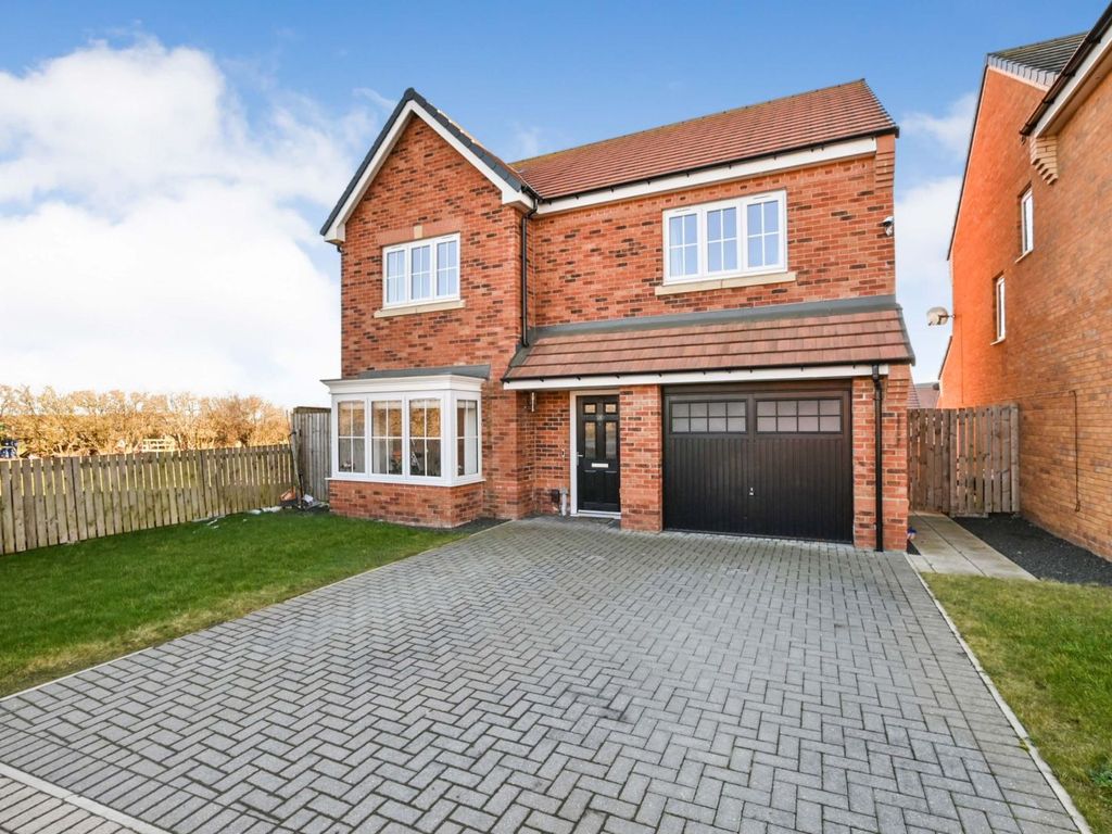 4 bed detached house for sale in Gressingham Close, Cramlington NE23, £