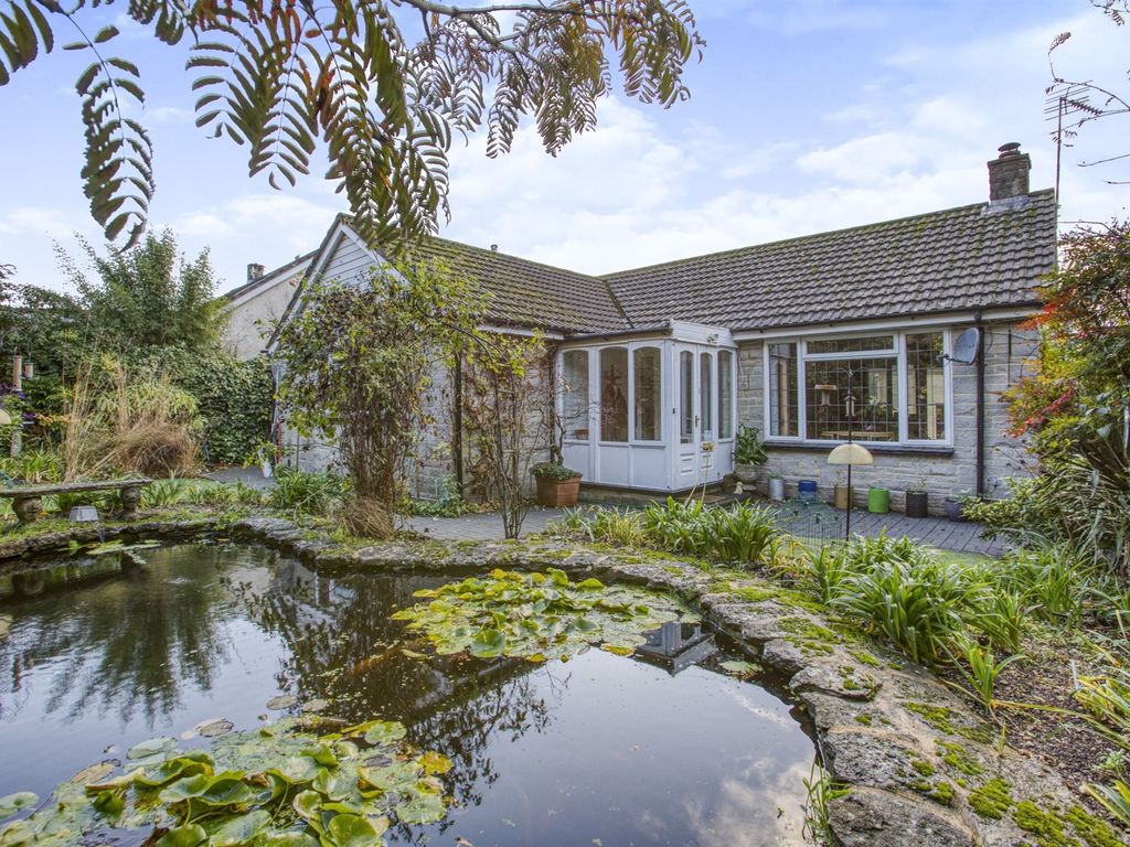 2 bed detached bungalow for sale in Oakwood Drive, Iwerne Minster