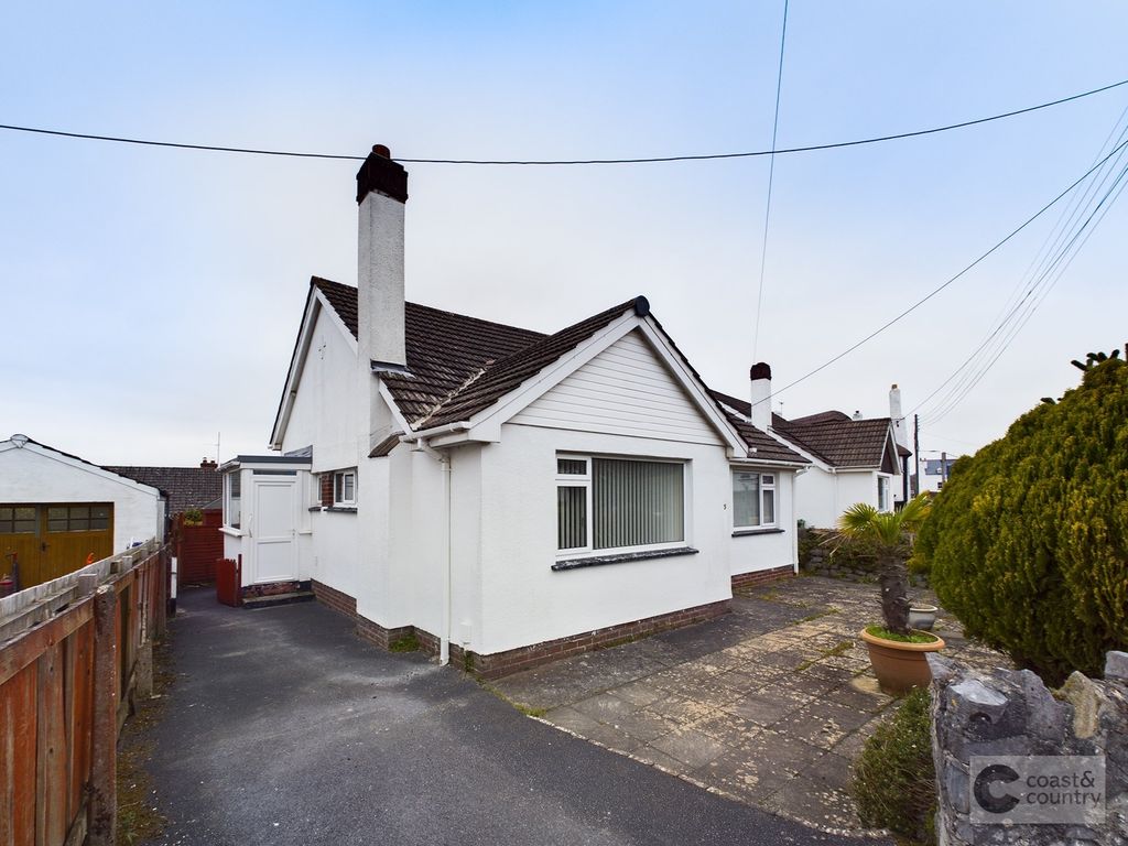 3 bed detached bungalow for sale in Crossley Moor Road, Kingsteignton
