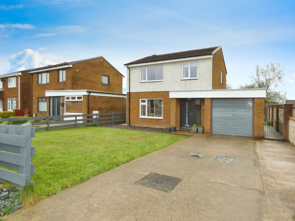 3 bed property for sale in Fieldside, Annan DG12, £210,000 Zoopla