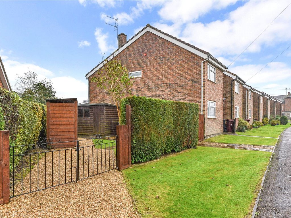 3 bed linkdetached house for sale in Warren Side, South Harting