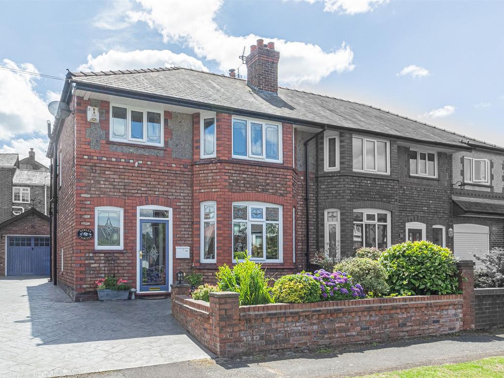 3 bed semidetached house for sale in Newlands Road, Stockton Heath, Warrington WA4, £455,000