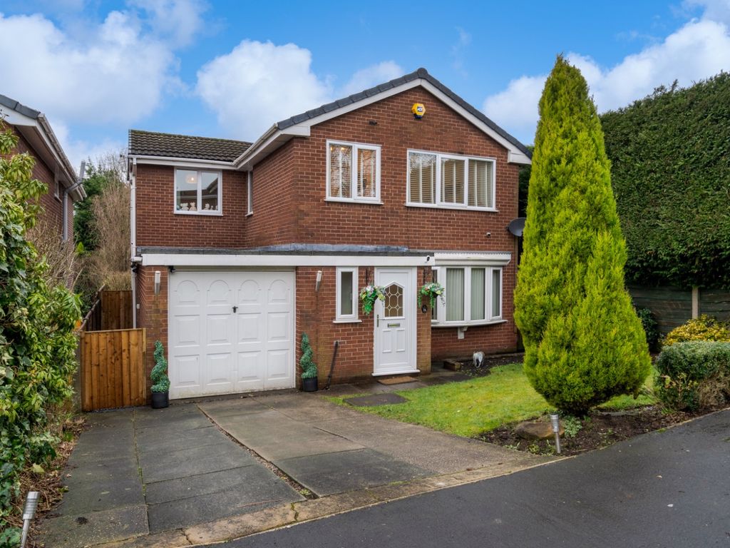 4 bed semidetached house for sale in Greenfield Road, Atherton