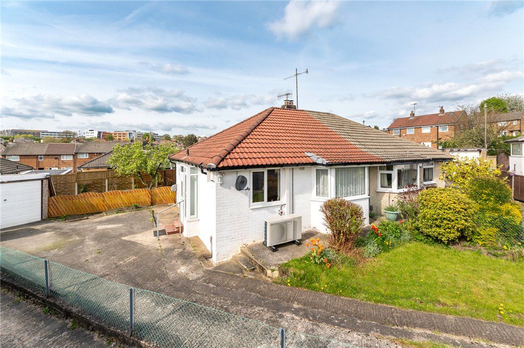 2 bed bungalow for sale in Kingsdale Drive, Bradford, West Yorkshire