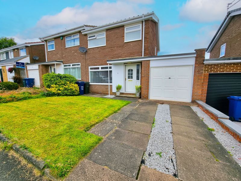 3 bed semidetached house for sale in Kelson Way, Chapel Park