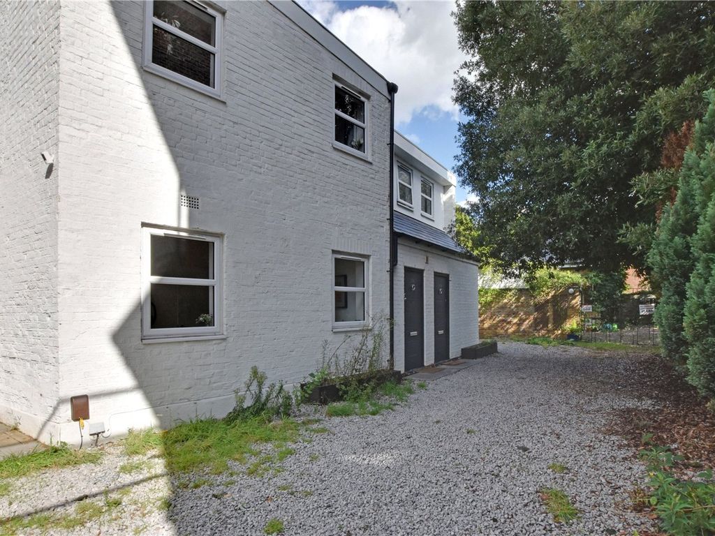 2 bed semidetached house for sale in Hervey Road, Blackheath, London