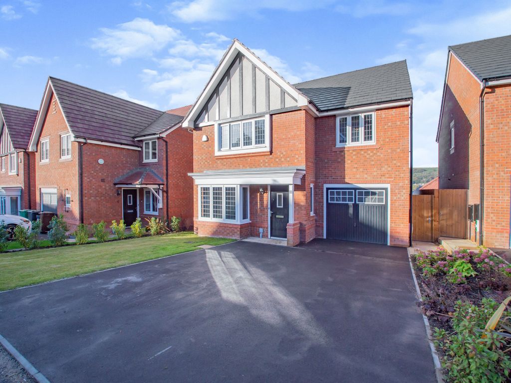 4 bed detached house for sale in Fletcher Close, Ramsbottom BL0, £