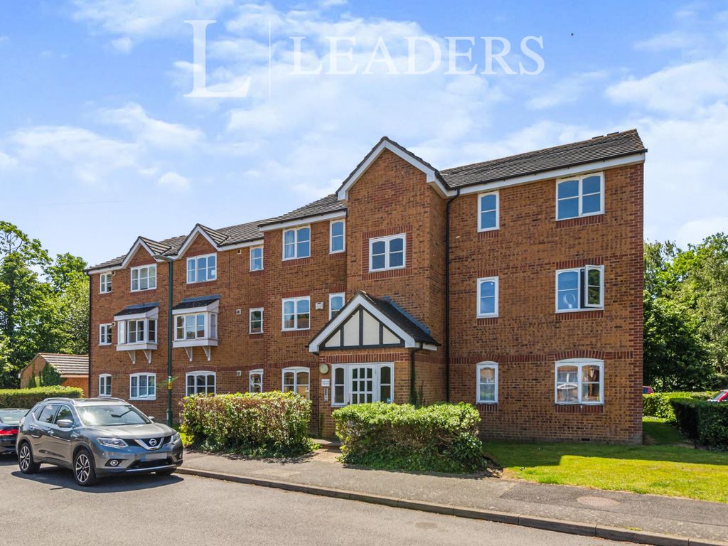 2 bed flat to rent in Philips Close, Carshalton SM5 Zoopla