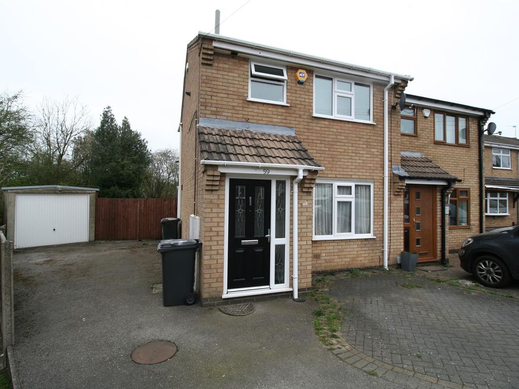 3 bed semidetached house for sale in Freesland Rise, Nuneaton CV10