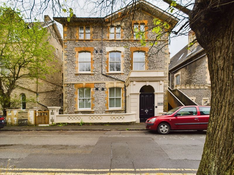 3 bed flat for sale in Shrubbery Avenue, Weston Hillside, WestonSuper