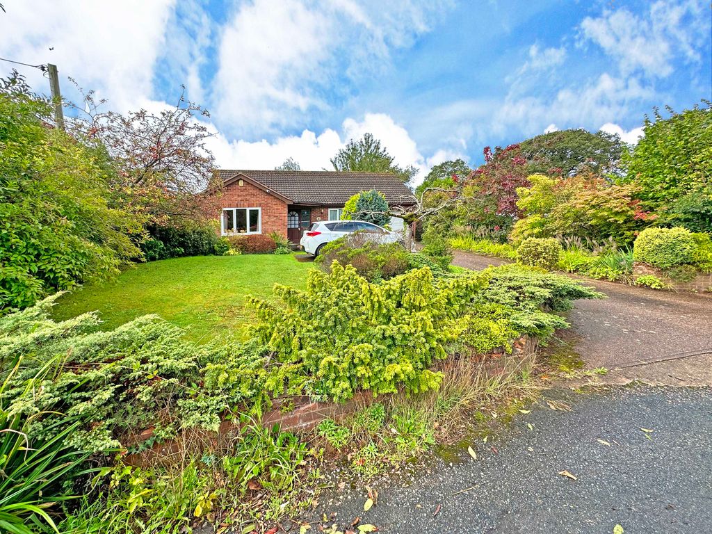 2 bed detached bungalow for sale in Town Lane, Woodbury, Exeter EX5, £