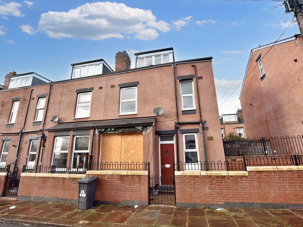 2 bed end terrace house for sale in Copperfield Grove, Leeds, West