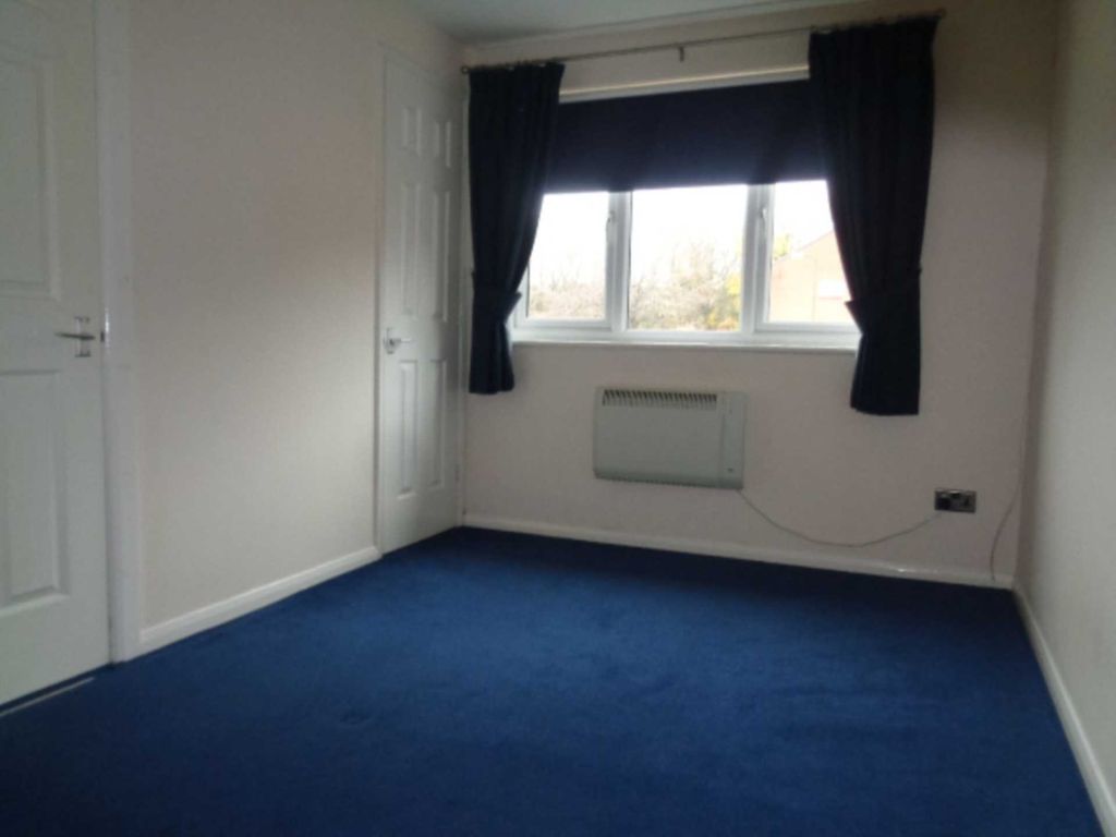 1 bed semidetached house to rent in Frampton Close, Eastleaze Swindon