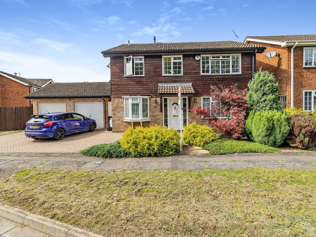 4 bed detached house for sale in Cotefield Drive, Leighton Buzzard LU7, £675,000 Zoopla
