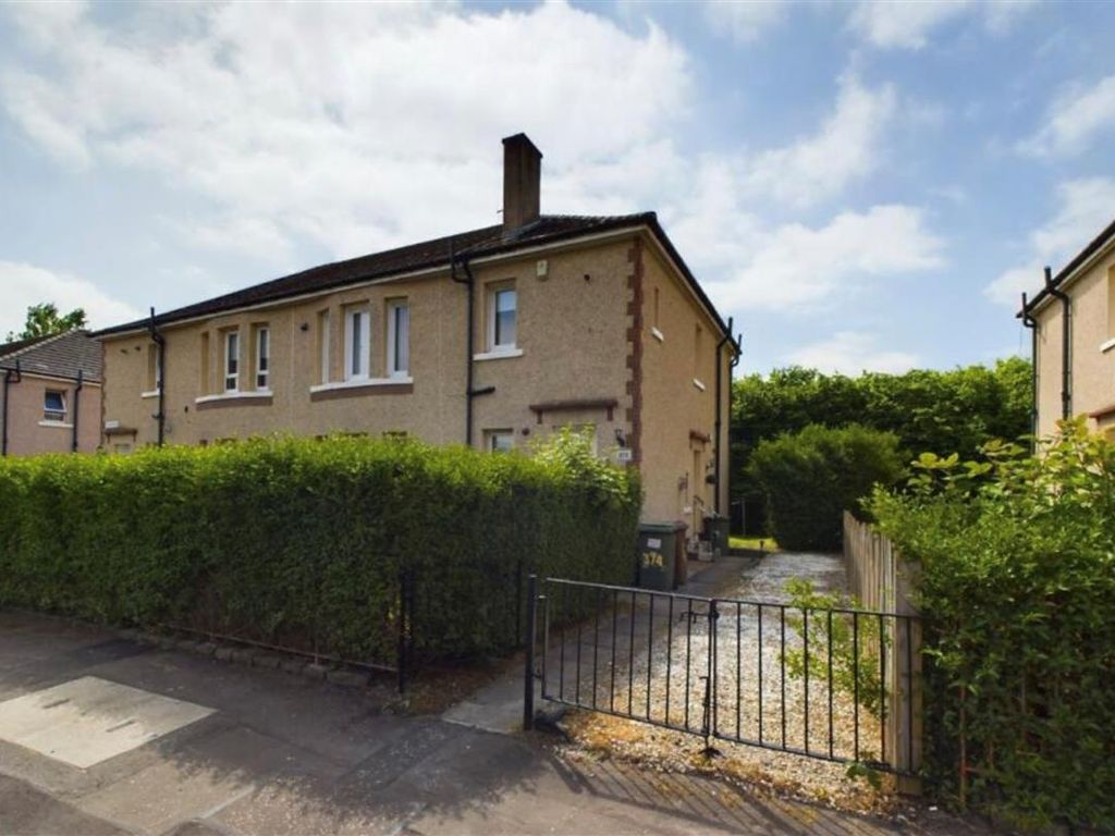 2 bed flat to rent in Inverleith Street, Carntyne, Glasgow G32, £850