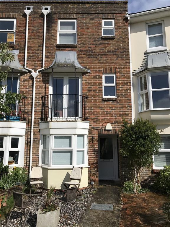 6 bed property to rent in Burgoyne Road, Southsea PO5 Zoopla