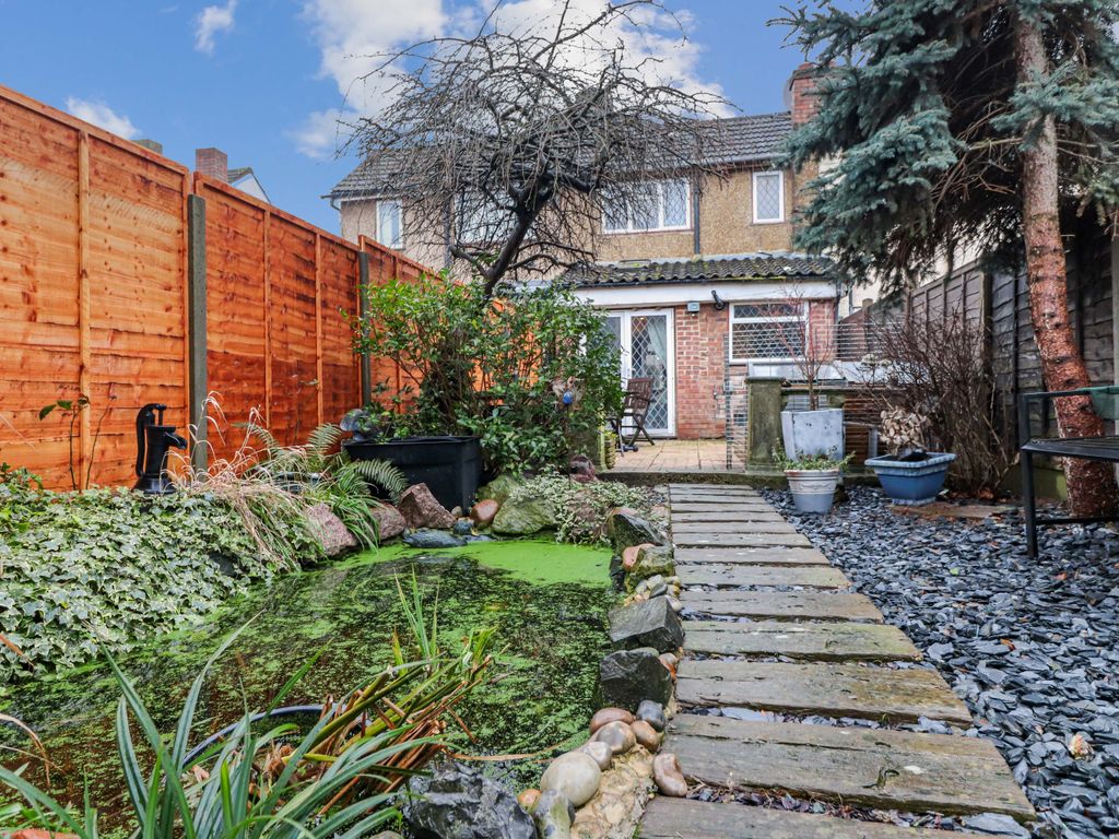 2 bed terraced house for sale in Saunton Avenue, Hayes UB3, £396,000