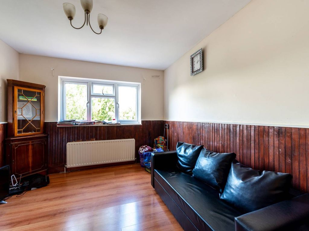 Selhurst Road, Selhurst, London SE25  