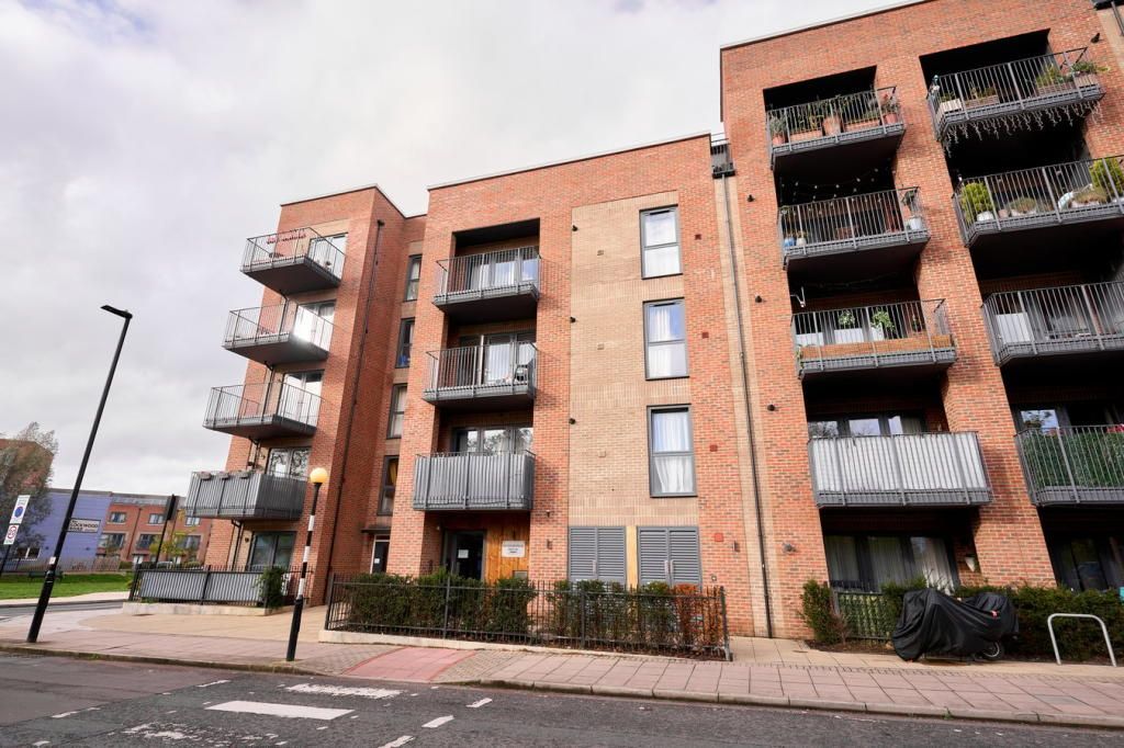 2 bed flat for sale in Havelock Road, Southall UB2 Zoopla