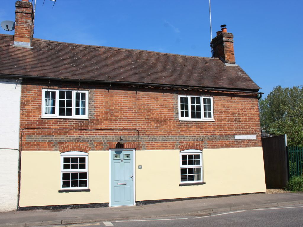 3 bed cottage for sale in Charnham Street, Hungerford RG17, £399,950