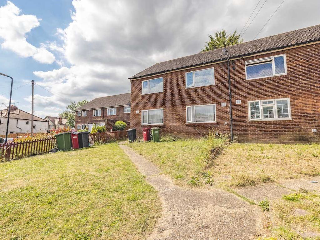 2 bed for sale in Seymour Road, Slough SL1, £285,000 Zoopla