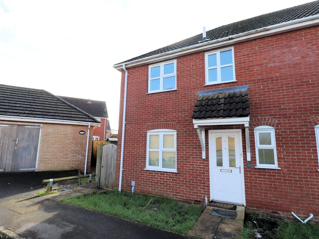 3 bed end terrace house for sale in Ostlers Road, Downham Market PE38