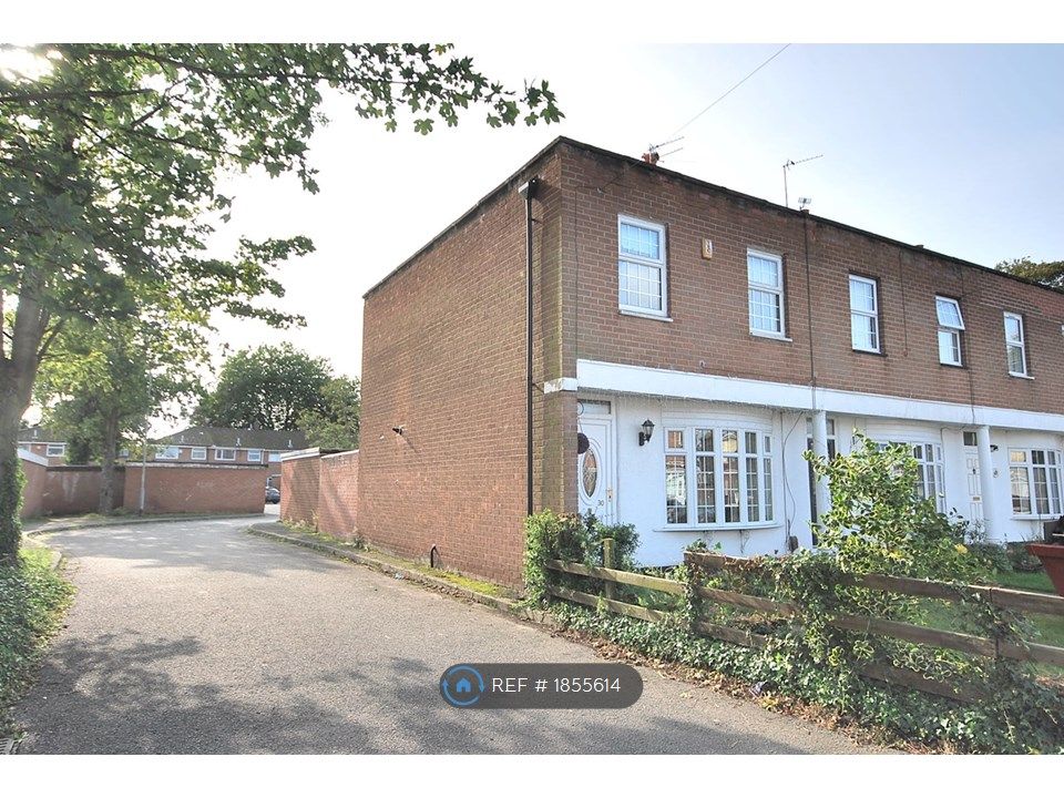 3 bed end terrace house to rent in Lodge Lane, Warrington WA5, £995 pcm