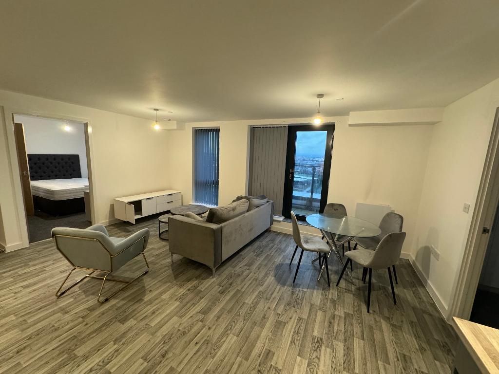 2 bed flat to rent in Stockport Road, Ardwick, Manchester M13, £1,400 pcm Zoopla