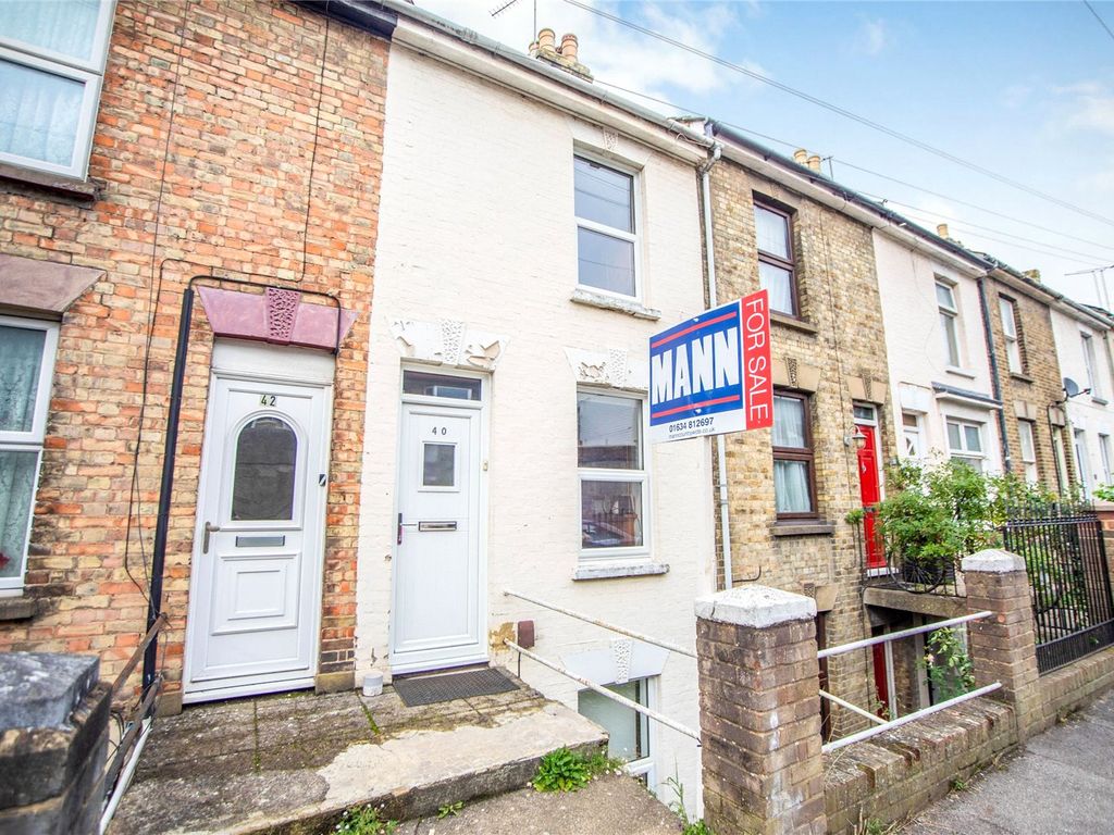 3 bed terraced house for sale in Borstal Street, Rochester, Kent ME1, £