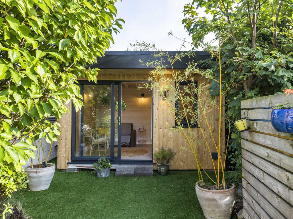 3 bed end terrace house for sale in Ashley Close, Ashley Down, Bristol