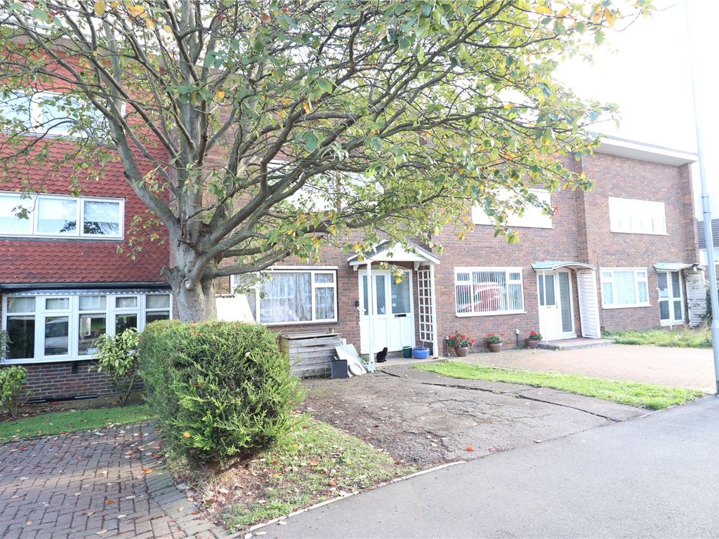 3 bed terraced house for sale in Ardleigh, Lee Chapel South, Basildon