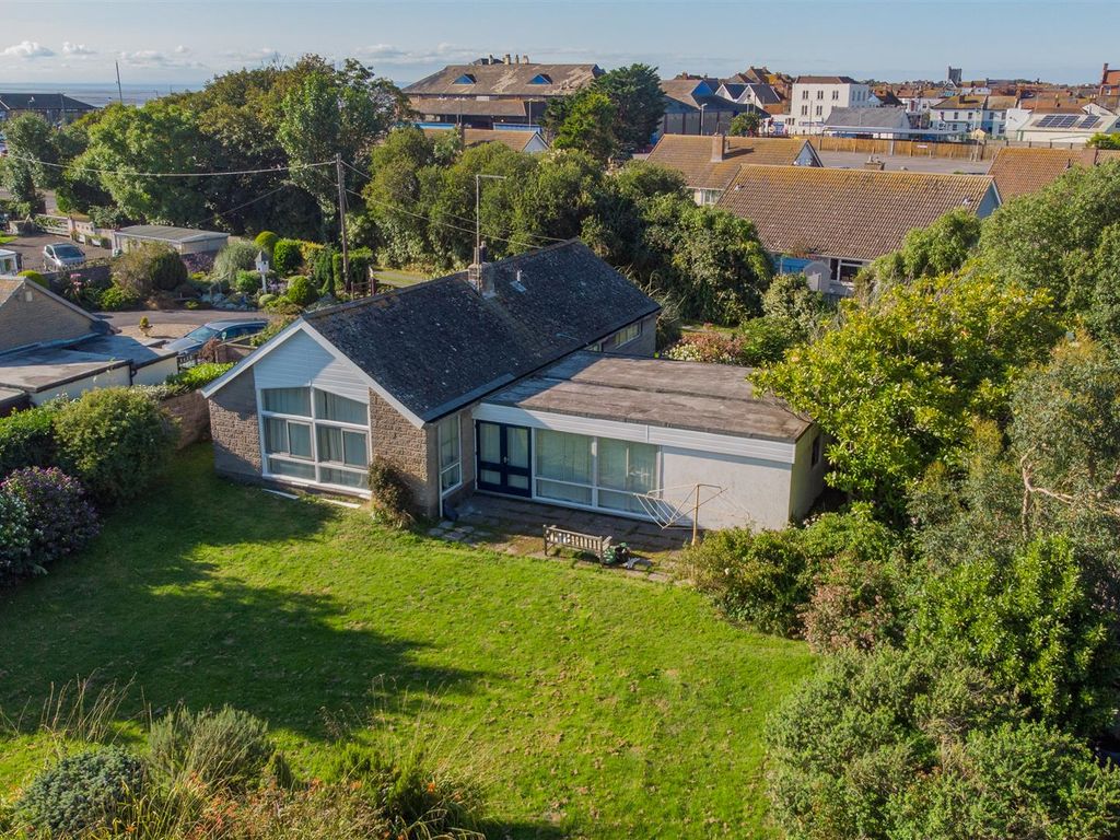 3 bed detached bungalow for sale in Steart Drive, BurnhamOnSea TA8, £