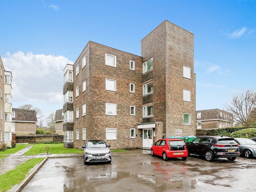 2 bed flat for sale in High Street, Bognor Regis PO21 Zoopla