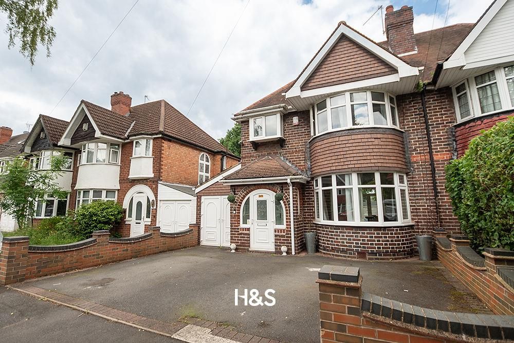 3 bed semidetached house for sale in Lulworth Road, Hall Green