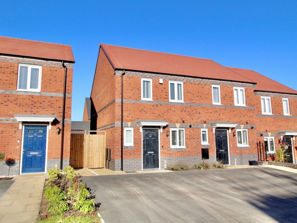 2 bed end terrace house for sale in Bridgeman Way, Lichfield