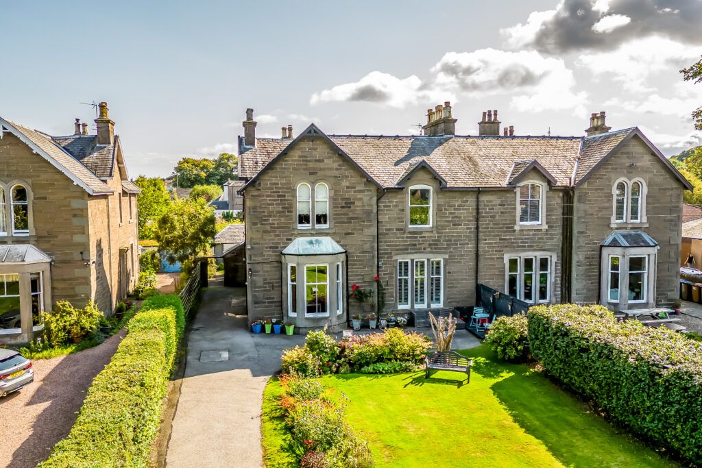 3 bed flat for sale in Seafield Road, Broughty Ferry, Dundee DD5, £