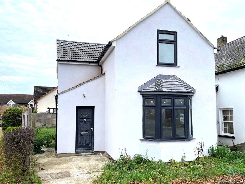 3 bed detached house for sale in Guildford Road, Frimley Green, Surrey