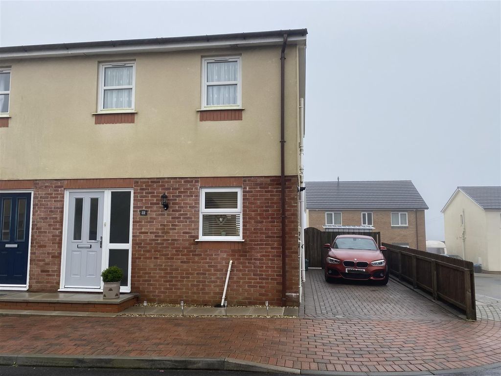 3 bed semidetached house for sale in Ffordd Werdd, Gorslas, Llanelli SA14, £199,950 Zoopla