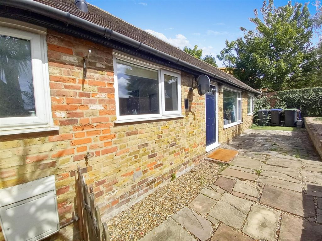 1 bed detached bungalow for sale in Canterbury Road, Herne Bay CT6 Zoopla