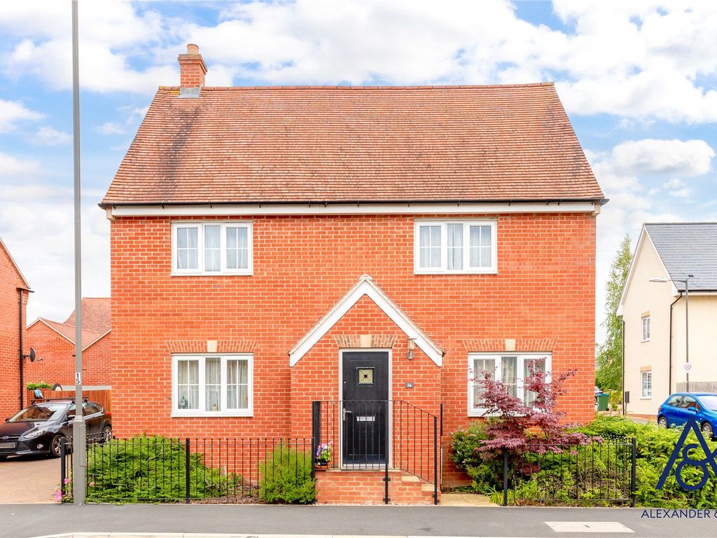 4 bed detached house for sale in Pillow Way, Buckingham MK18 Zoopla