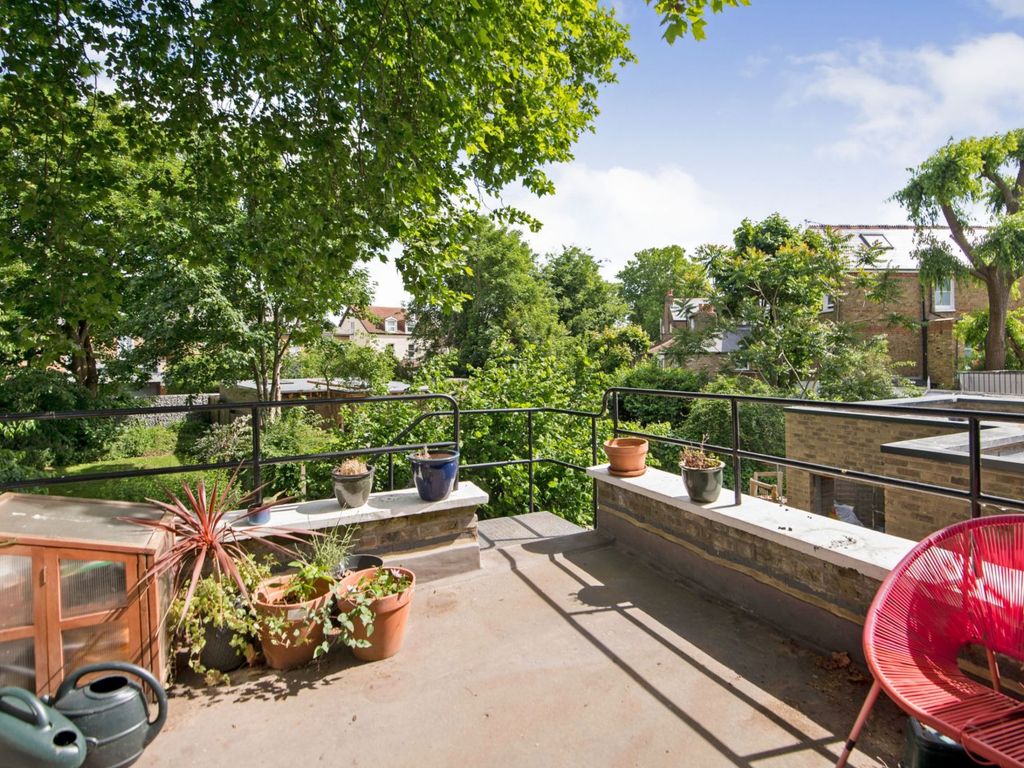 2 bed flat for sale in Harvard Road, London W4 Zoopla